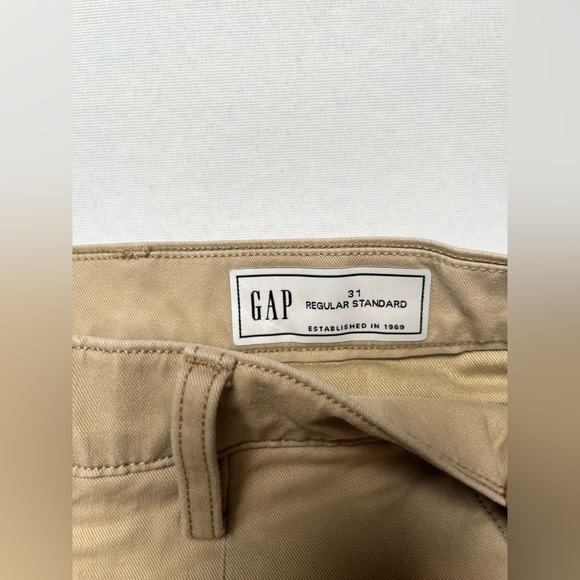 GAP Men’s Khaki Pants, beige - Picture 3 of 4